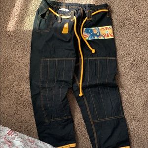 Woman’s Jiu Jitsu Gi